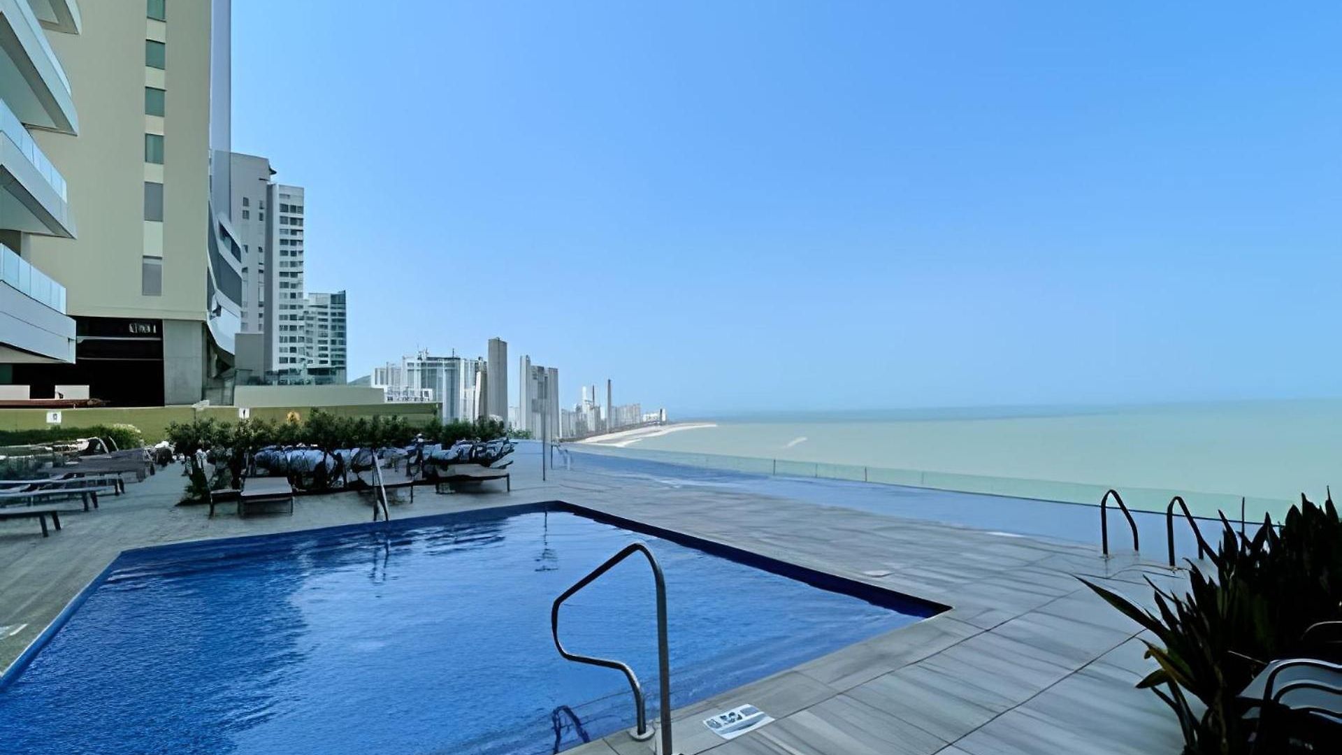 ¡espectacular Vista A La Bahía! Piso 26 H2 Hyatt Apartamento