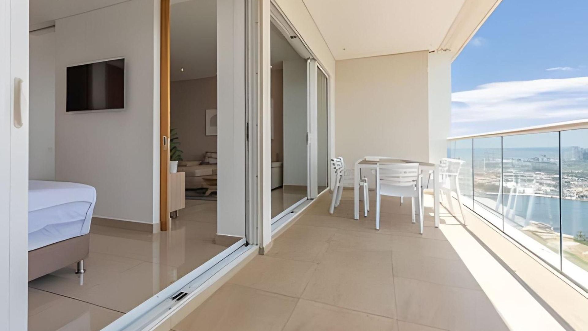 Apartamento ¡espectacular Vista A La Bahía! Piso 26 H2 Hyatt
